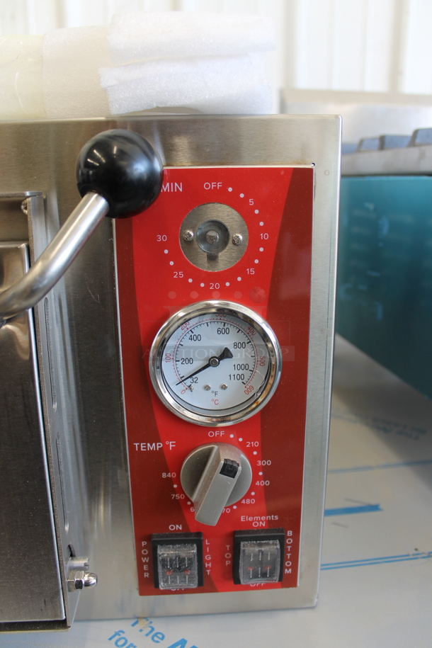 BRAND NEW SCRATCH AND DENT! Avantco 177DPO18S Stainless Steel Commercial Countertop Electric Powered Single Deck Pizza Oven. 120 Volts, 1 Phase. Tested and Working! - Image 2 of 4