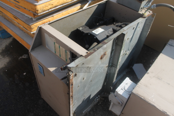 10'x14' Walk In Freezer Box w/ Celson AKA9461ENADQ 208-230 Volt, 1 Phase Compressor and Climate Control LSC130AEWMC6K 115 Volt, 1 Phase Evaporator. Does Not Have Floor. Information Provided By The Consignor But Not Verified By PCI Auctions. - Image 11 of 11