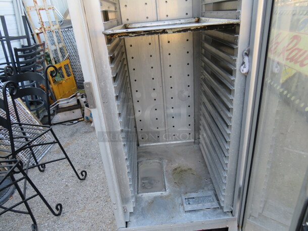 One Metro 1 Door Proofer On Casters. 120 Volt. Model# PM2X675. 24X31X69 - Image 3 of 3