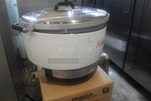BRAND NEW! Emperor's Select 478EGRC140NG Metal Commercial Countertop Natural Gas Powered Rice Cooker. 28,000 BTU. - Image 2 of 7