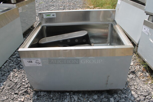 BRAND NEW SCRATCH AND DENT! Regency 600IB1824CP Commercial Stainless Steel Underbar Ice Bin With 7 Circuit Post-Mix Cold Plate, Bottle Holders And Legs.