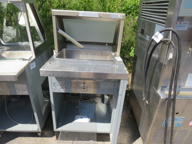 One Duke Hot Well With Sneeze Guard, And Under Storage. Model# SWH700-25FLM. 120 Volt. 25X34X51 - Image 1 of 2