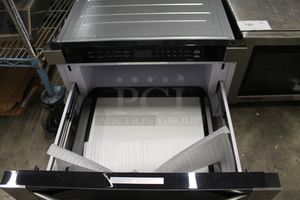 BRAND NEW SCRATCH AND DENT! 2023 KoolMore KM-MD-1SS Stainless Steel Commercial Countertop Drawer Style Microwave Oven. 120 Volts, 1 Phase. - Image 3 of 6
