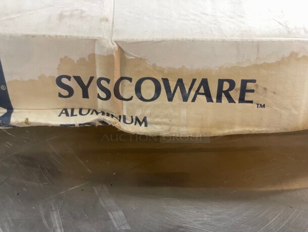 New! Syscoware Wear-Ever Aluminum Fry Pan, 11 inch With Natural Finish, Featuring Removable Cool Handle Silicone Insulated Handle  - Image 4 of 9