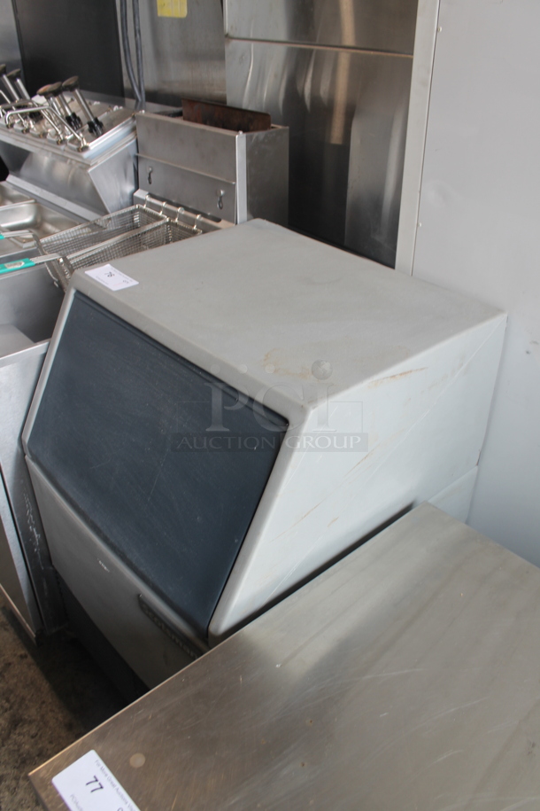 Scotsman AFE424A-1A Metal Commercial Self Contained Ice Machine. 115 Volts, 1 Phase. - Image 2 of 8