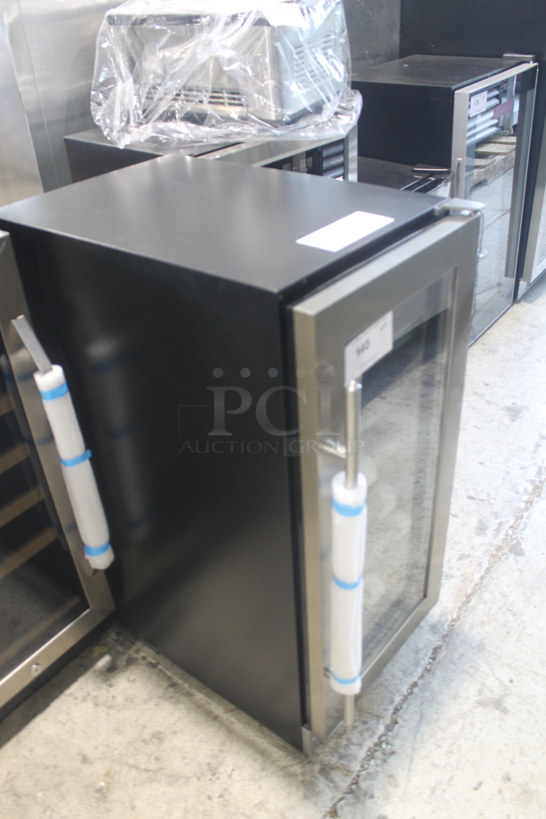 BRAND NEW SCRATCH AND DENT! Danby DWC031D1BSSPR Wine Cooler With Glass Door Trimmed In Stainless Steel And Metal Pull Out Shelves, Black. 115V. Tested and Working!  - Image 2 of 5