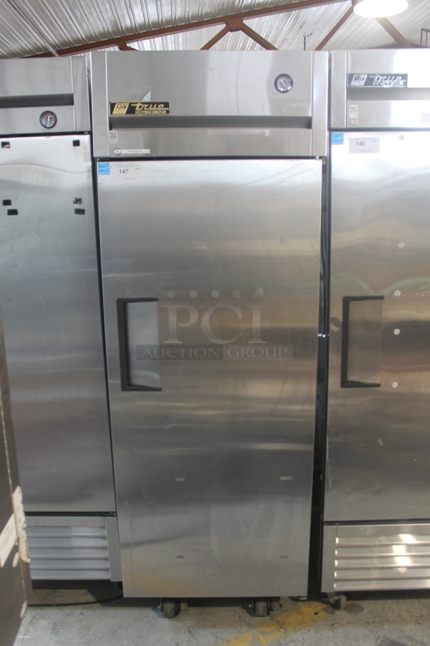2015 True TG1R-1S Commercial Stainless Steel Single Door Reach-In Cooler With Polycoated Shelves 115V, 1 Phase. Tested and Working!