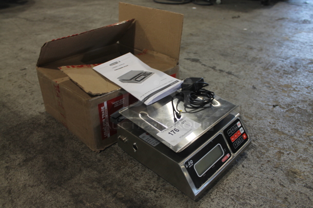 BRAND NEW SCRATCH AND DENT! Torrey L-EQ 10/20 Stainless Steel Commercial Countertop Food Portioning Scale. Tested and Working! - Image 8 of 10