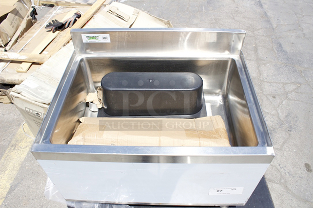 BRAND NEW SCRATCH & DENT! Regency 18" x 24" Underbar Ice Bin with 7 Circuit Post-Mix Cold Plate and Bottle Holders - 51 lb. 24x18-1/2x33 Back Right Leg Is Damaged.  - Image 9 of 10