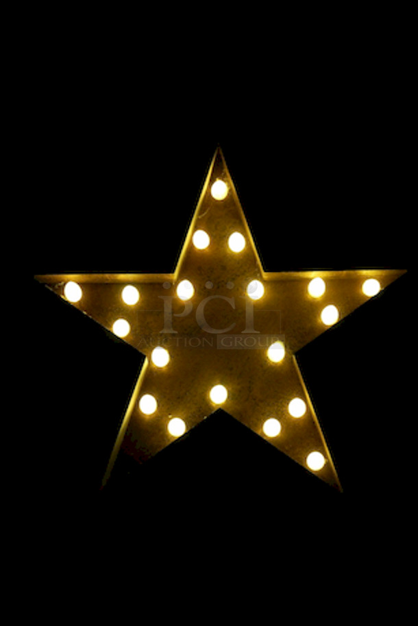 STAR BRITE! Illuminated Star. 
25-1/2x4x25-1/2 - Image 2 of 2