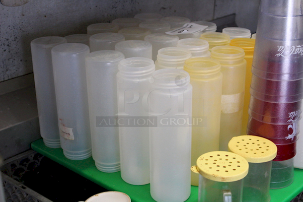 MASSIVE!! All-4-1 Lot Of Squeeze Bottles, Cutting Board, Glass Washing Rack, Shakers - Image 2 of 5