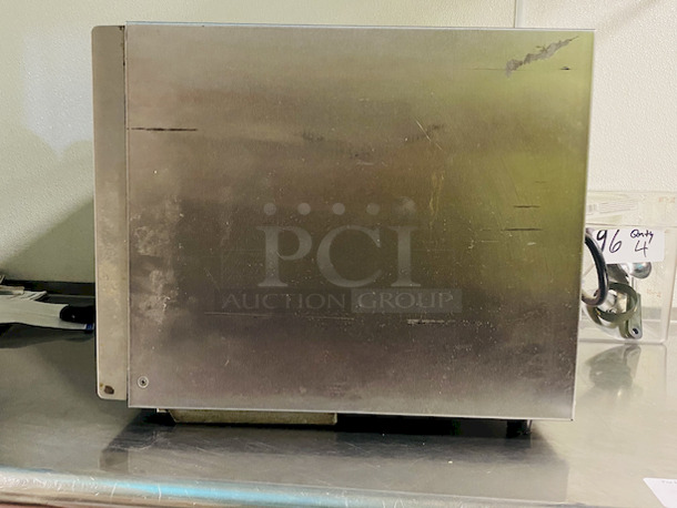 BEAUTIFUL! Amana Model RFS10SW2 Stainless Steel Commercial Countertop Microwave Oven With View Through Door! 

CONDITION: 10/10

 - Image 3 of 7