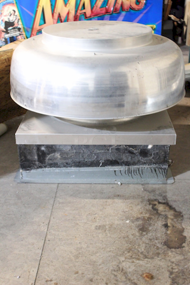 LIKE NEW!! Loren Cook 30PR Spun Aluminum Gravity Vent. 52x37 - Image 1 of 3