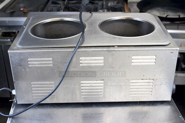 Avantco 7700 2 Well Wood Warmer, 120v/1200W/60Hz. In working Condition.  - Image 1 of 5