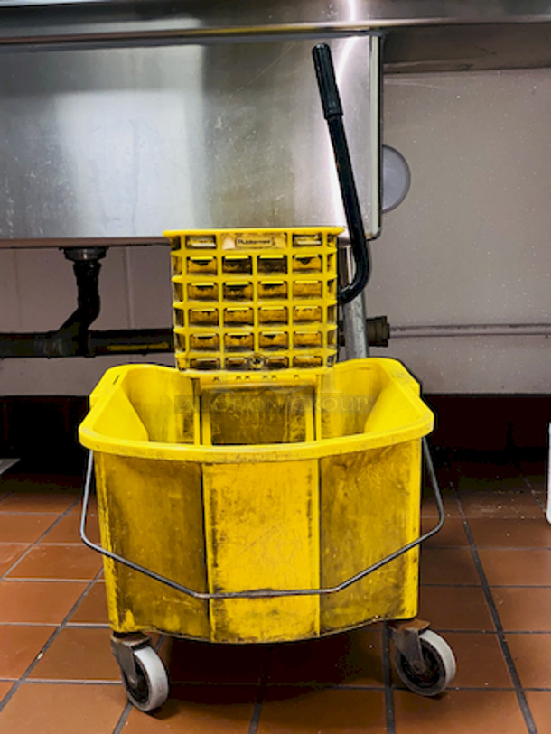 Rubber Maid 6 Gallon Mop Bucket on Commercial Casters.  - Image 1 of 7
