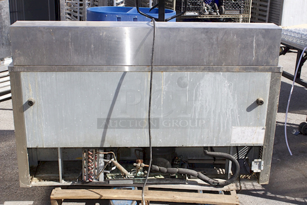 Everest Refrigeration EPBNWR2 59" Two Door Back Mount Sandwich Prep Table 16 Cubic Feet, 115v/60/1ph. Tested. Works Great!! - Image 3 of 8