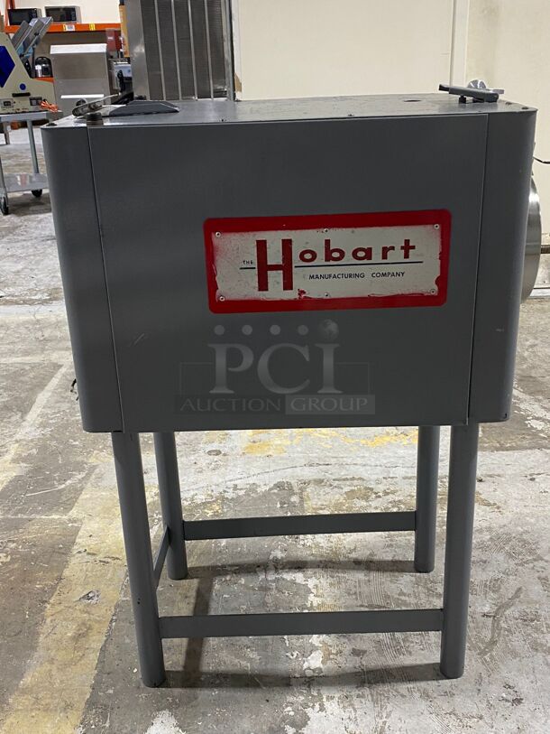 Hobart 4152 Commercial Heavy Duty 7.HP High Capacity Meat Grinder, 220V, 3 Phase (Machine Only)
Tested works  - Image 2 of 5