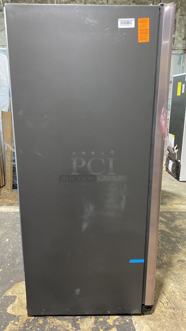 AMAZING CONDITION! Side-by-Side Refrigerator with External Ice & Water Dispenser - Stainless Steel
 - Image 4 of 6
