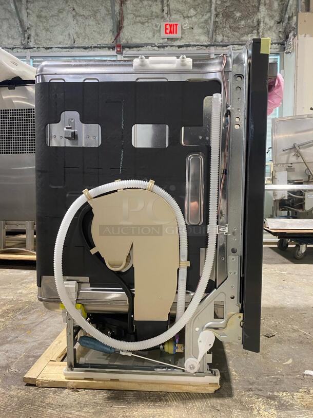 Brand New GE Profile 24 Inch Fully Integrated Built-In Dishwasher with 16 Place Settings, 5 Cycles, 45 dBA Sound Level, Deep Clean Silverware Jets, NSF Certified Steam + Sani, Dry Boost, 3rd Rack, Piranha Hard Food Disposer, and EnergyStar Qualified: Black Stainless Steel

 - Image 4 of 5