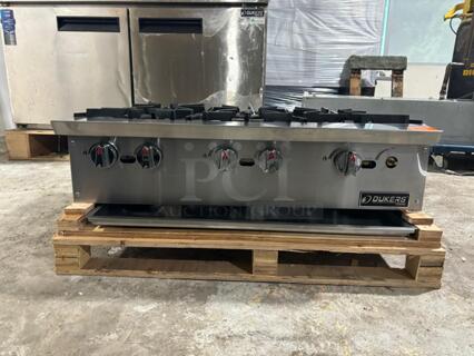 Brand New Dukers DCHPA36 6 Stainless Steel Burners Hotplate Gas Countertop - 168,000 BTU