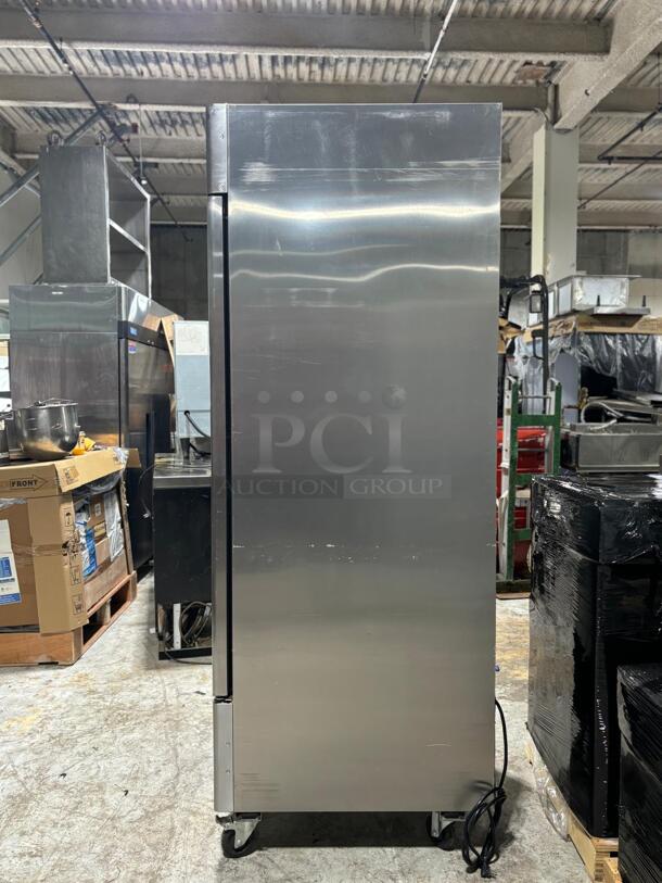 Atosa MBF8501GR 19.1 Cu.ft Single Door Bottom Mount Reach-In Freezer
 - Image 3 of 6