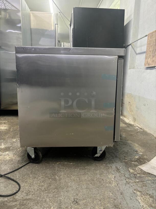 AWESOME! Dukers Undercounter Freezer in Stainless Steel DUC60R
 - Image 4 of 5