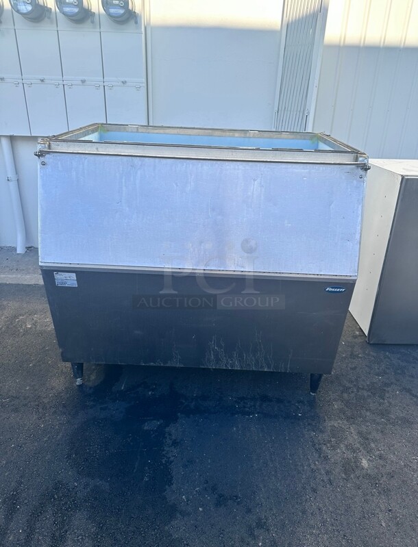 Clean! Follett 650-44 44Inch Ice Bin - 660 lb Capacity NSF Great for Any Ice machine Head - Image 2 of 6