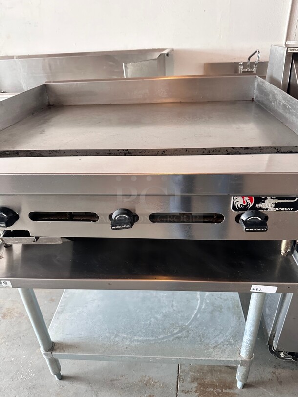 Nice Rooster Kitchen 36 inch Gas Griddle w/ Manual Controls - 1 inch Steel Plate, Natural Gas - Image 5 of 6