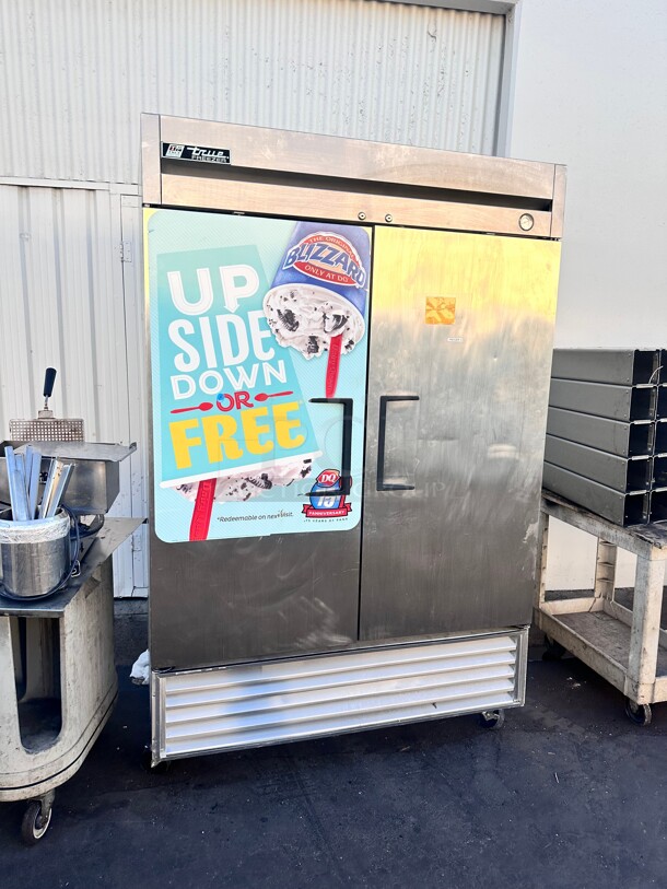 True T-49F 49 Cu.Ft Two Section Stainless Reach-in Freezer 115 Volt Workimng - Image 7 of 9