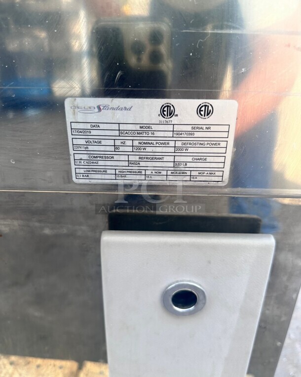 Excellent Condtiin Gelo SCACCO MATTO 72" Ice Cream Showcase 220 Volt Tested and Working - Image 7 of 8