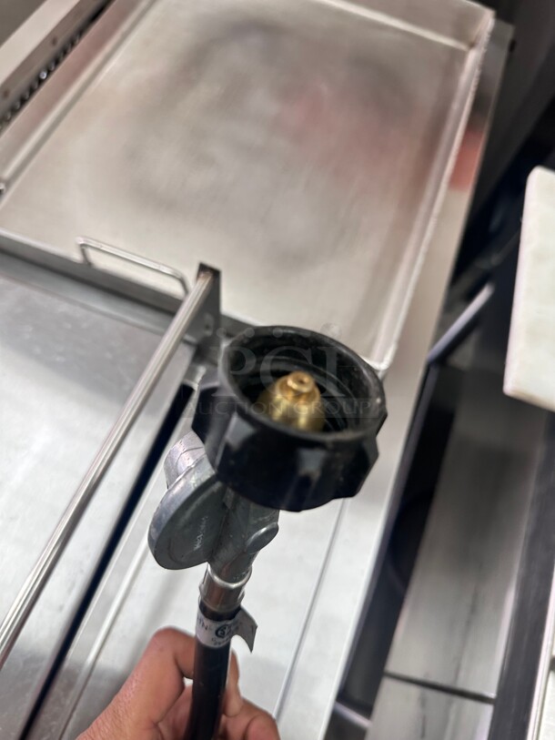 Like New Portable Commercial Propane griddle and Steamer Tested and Working! - Image 8 of 9