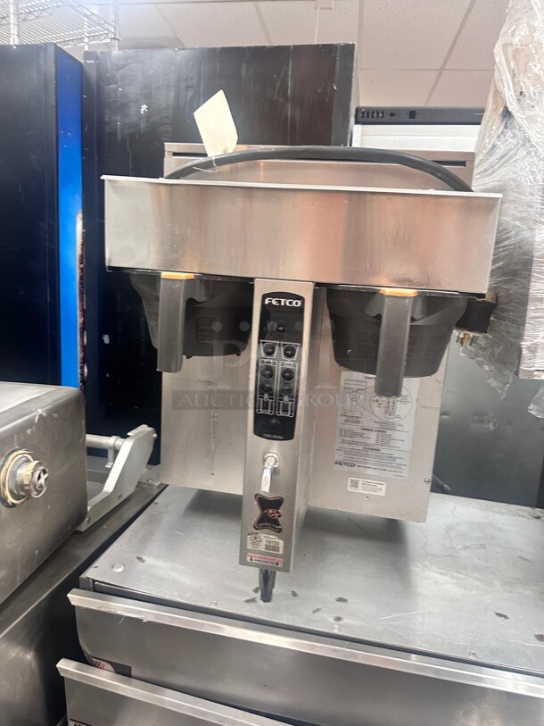 Fetco CBS-2032e Twin Automatic Coffee Brewer 208/240V, 4600-6100 W Tested and Working! - Image 1 of 7