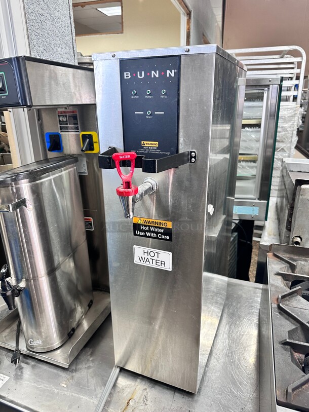 Late Model Bunn H10X Medium-volume  Hot Water Dispenser - 24 gal., 208v/1ph Tested and Working