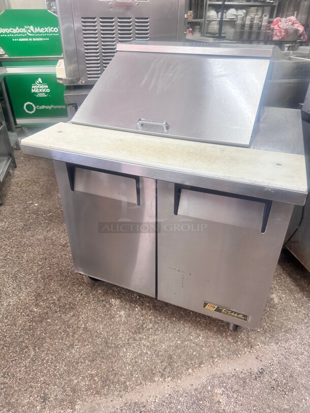 Excellent Condition True TSSU-36-12M-B 36  2 Door Mega Top Refrigerated Sandwich Prep Table 115 Volt Tested and Working - Image 2 of 5