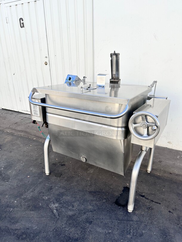 Working Used Groen 30 Gallon Gas Manual Tilt Skillet HFP/1-3  - Image 5 of 8