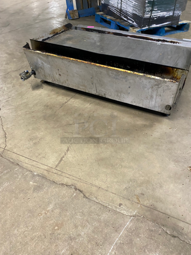 Bakers Pride Commercial Countertop Natural Gas Powered Flat Top Griddle! With Back And Side Splashes! All Stainless Steel! On Legs! - Image 3 of 7