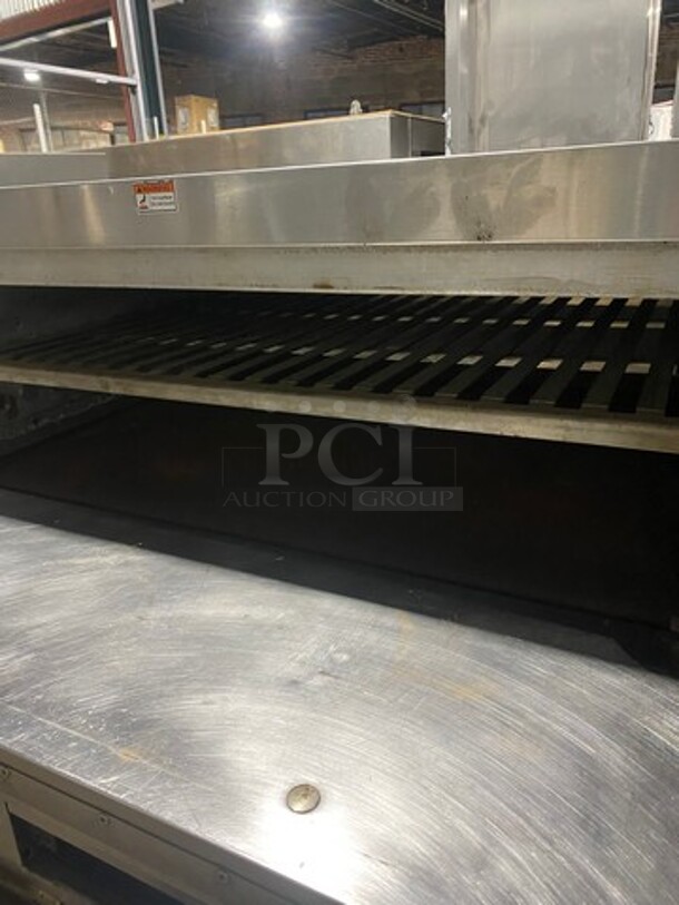 Hobart Commercial Natural Gas Powered Double Deck Pizza/ Baking Oven! All Stainless Steel! 2x Your Bid Makes One Unit! Model: HGS030T SN: 541003229 - Image 5 of 12