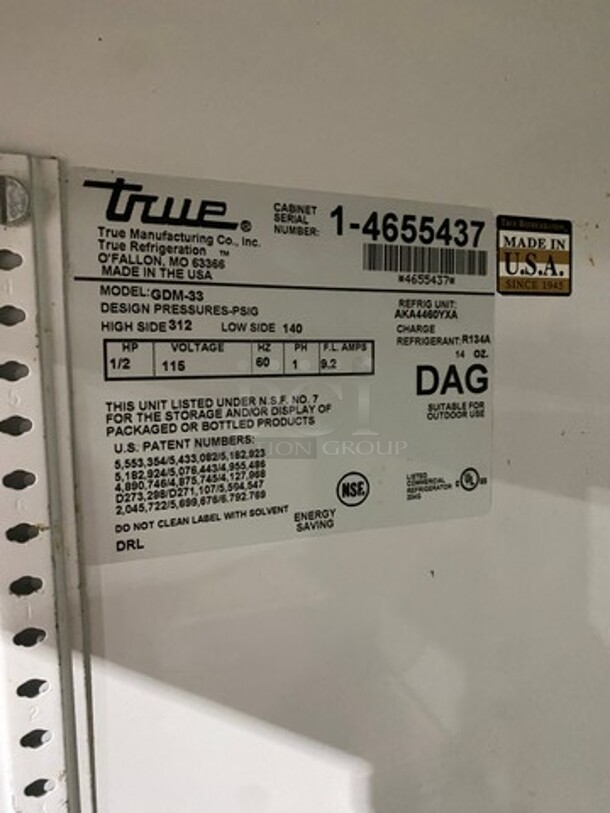 True Commercial 2 Sliding Door Reach In Refrigerator Merchandiser! With View Through Doors! With Poly Coated Racks! Model: GDM33 SN: 14655437 115V 60HZ 1 Phase - Image 8 of 9