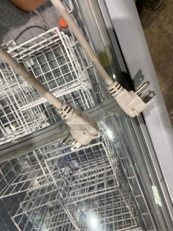 AHT Commercial Reach Down Chest Freezer Display! With Poly Coated Baskets! Model: MALTA185 SN: 30339300003040 120V 60HZ 1 Phase - Image 9 of 9