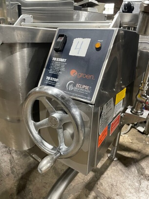WOW! Groen Natural Gas Powered ECLIPSE SERIES Tilted Braising Pan/Tilt Skillet! All Stainless Steel! Thermostatic Controlled! ModelWOW! Groen Natural Gas Powered ECLIPSE SERIES Tilted Braising Pan/Tilt Skillet! All Stainless Steel! Thermostatic Controlled! Model BPM40G Serial J14907615! On Legs! On Legs! - Image 6 of 9
