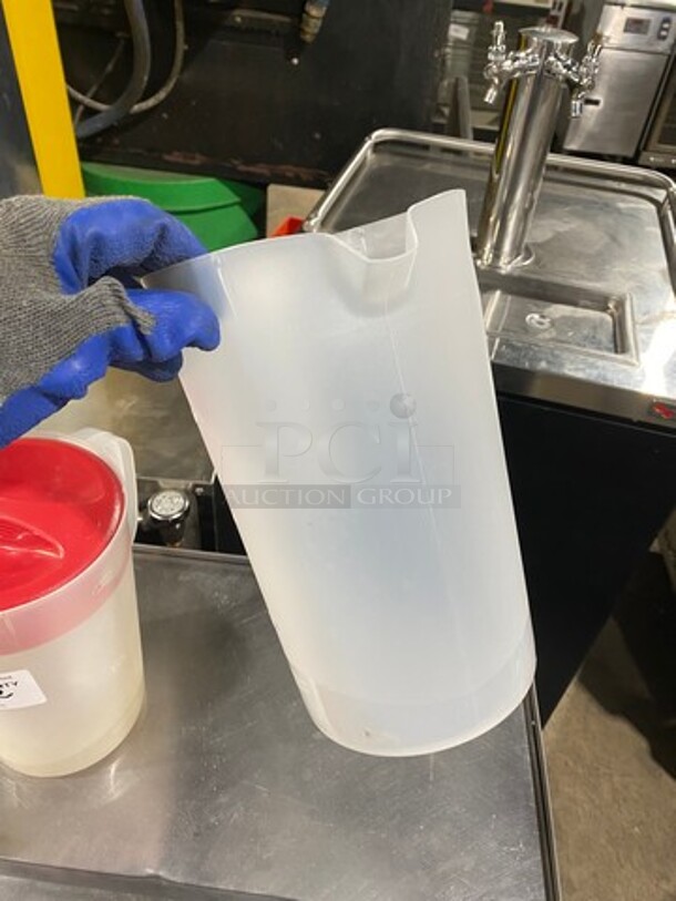 Clear Poly 1 Gallon Pitcher! With Lid! 2x Your Bid! - Image 4 of 6