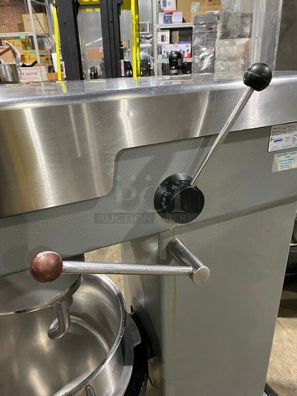 NICE! Welbilt Varimixer Commercial 40 Qt Planetary Mixer! With Mixing Bowl And Hook Attachment! Model: W40 SN: 6913030002EA 208V 3 Phase - Image 8 of 11