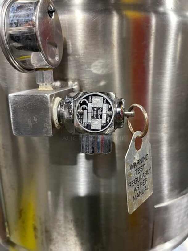 LIKE NEW! Cleveland Commercial Electric Powered Jacketed Tilting Soup Kettle! On Equipment Stand! All Stainless Steel! On Legs! WORKING WHEN REMOVED! Model: TKET12T SN: 111123050377A, 111123050377B 240V 60HZ 3 Phase - Image 8 of 12