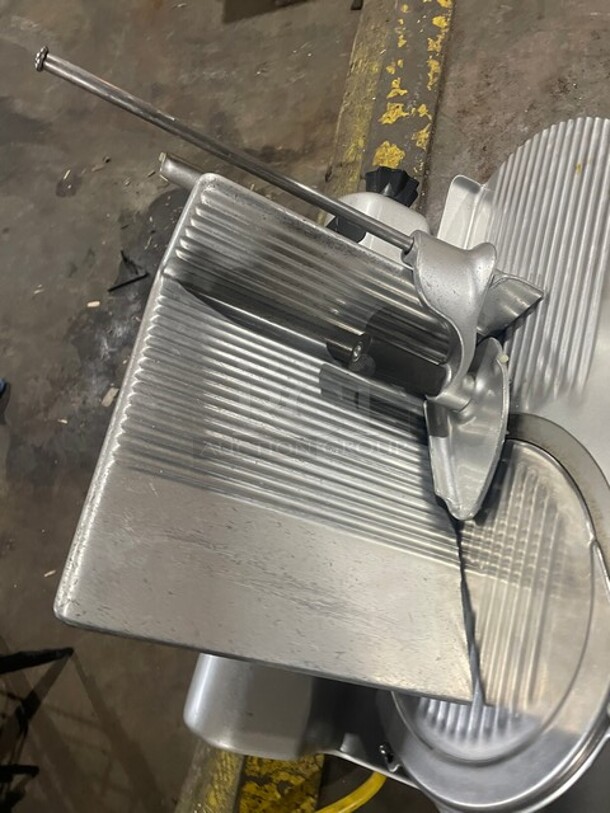 Hobart Commercial Countertop Heavy Duty Meat Slicer! All Stainless Steel! Model 8064 Serial 1322705! 230V 1Phase! - Image 5 of 8