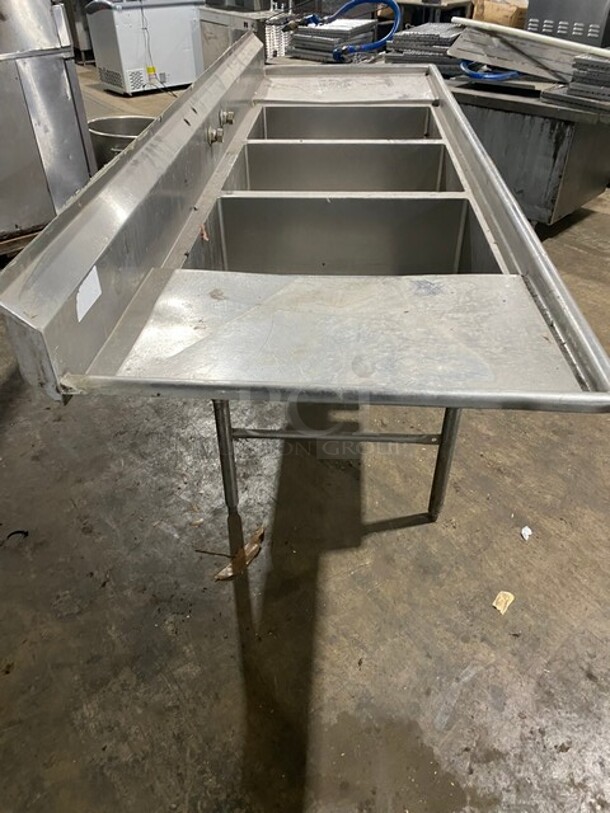 AMAZING! Duke Stainless Steel 3 Compartment Sink! With Left & Right Side Drainboards! With Backsplash! With Drain Levers! On Legs! - Image 4 of 10