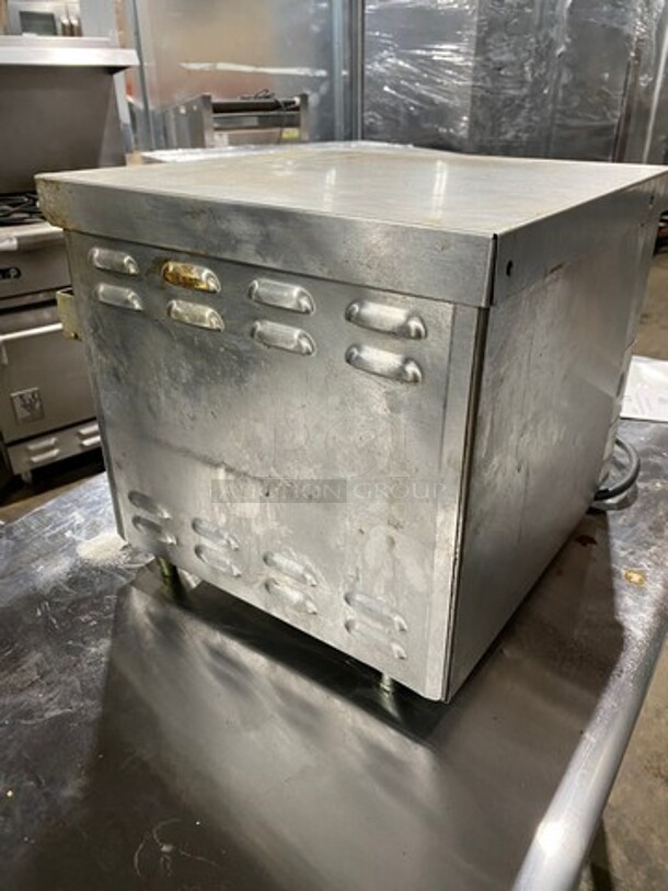 APW Wyott Commercial Countertop Conveyor Toaster! All Stainless Steel! On Legs! Model: ATEXPRESS SN: 0105D00243 120V 60HZ 1 Phase - Image 4 of 11