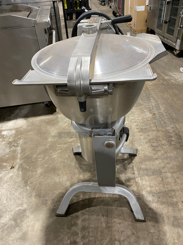 NICE! Hobart Commercial Vertical Cutter/Mixer/Mincer! All Stainless Steel! On Legs! Model: HCM450 SN: 311216113 200V 60HZ 3 Phase - Image 4 of 8