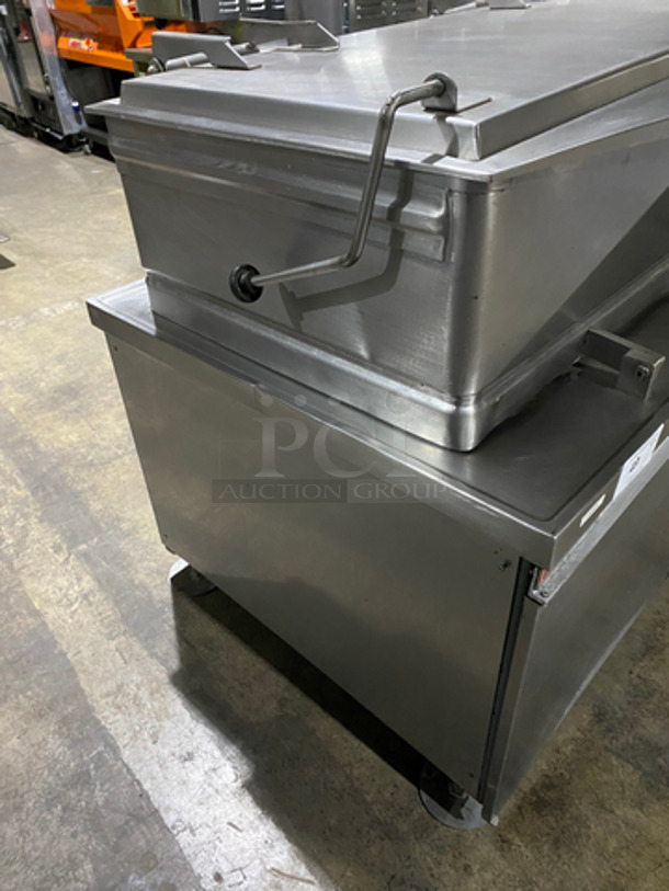 Market Forge Commercial Electric Powered Manual Tilt Skillet! All Stainless Steel! On Legs! Model: 1800 480V 3 Phase - Image 2 of 10