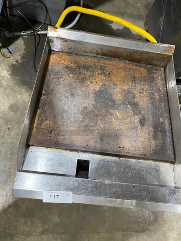 LATE MODEL! 2021Avantco Commercial Countertop Natural Gas Powered Flat Top Griddle! With Back And Side Splashes! All Stainless Steel! On Legs! Model: 177CAG24MG SN: 2458712110210282 - Image 5 of 8