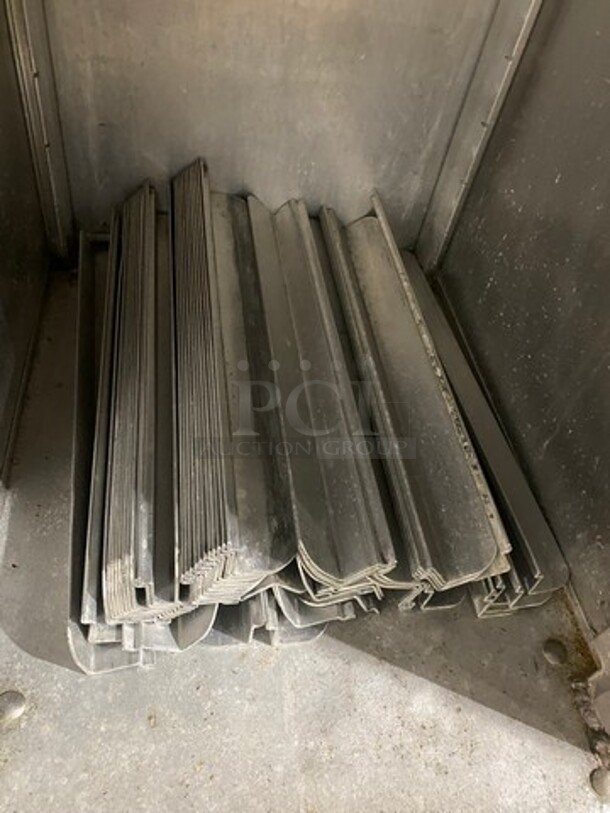 Lockwood Commercial Single Door Enclosed Pan Rack! Solid Stainless Steel! On Legs! Model: CA60RR25 - Image 6 of 7